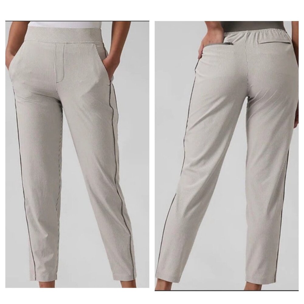 Athleta Brooklyn Textured Joggers Womens 10 Gray Ankle Striped Hiking Outdoors